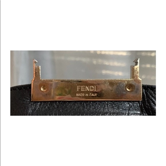 💥💥Fendi Maxi Baguette Bag 💥💥 - Picture 5 of 8